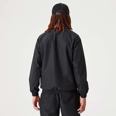NEW ERA CHICAGO BULLS NBA AOP TRACKSUIT BLACK/RED
